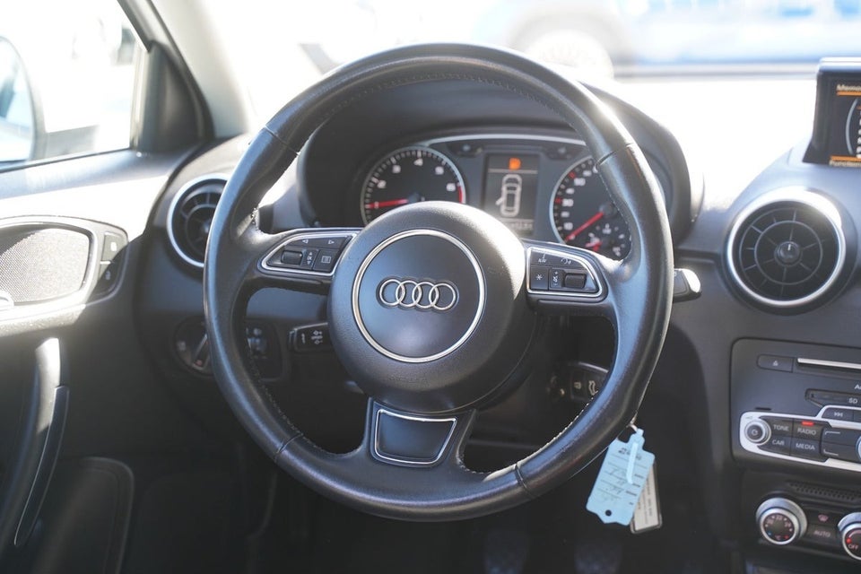 Audi A1 1,0 TFSi 95 Design Sportback 5d