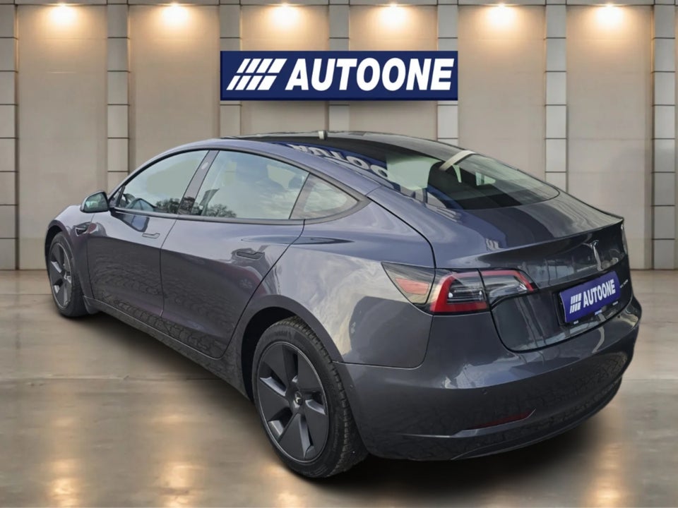 Tesla Model 3 Long Range AWD 4d