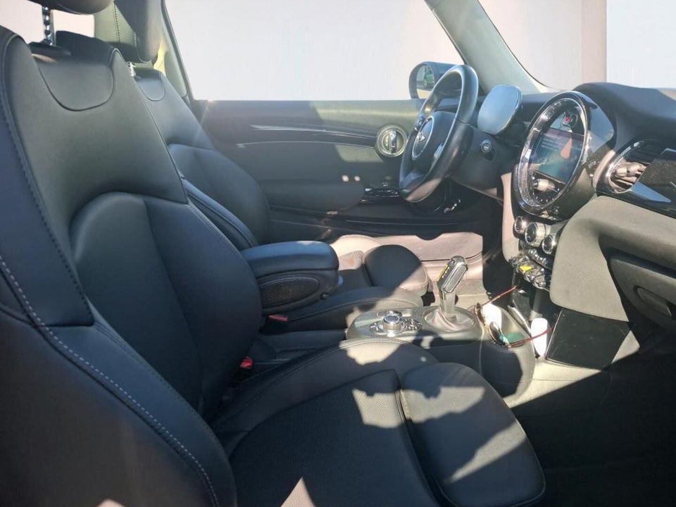 MINI Cooper SE Camden Edition 3d