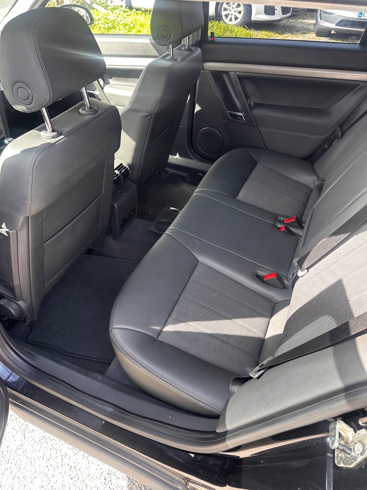 Opel Vectra 1,8 16V 140 Elegance Wagon 5d