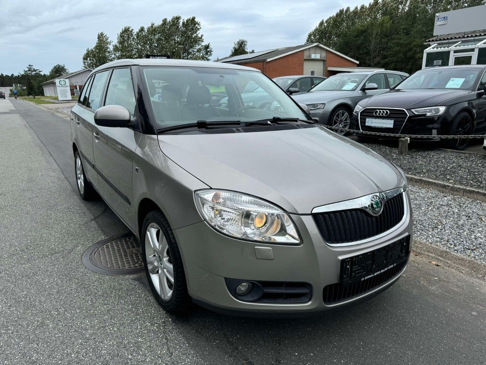 Skoda Fabia 1,4 16V Ambiente Combi 5d