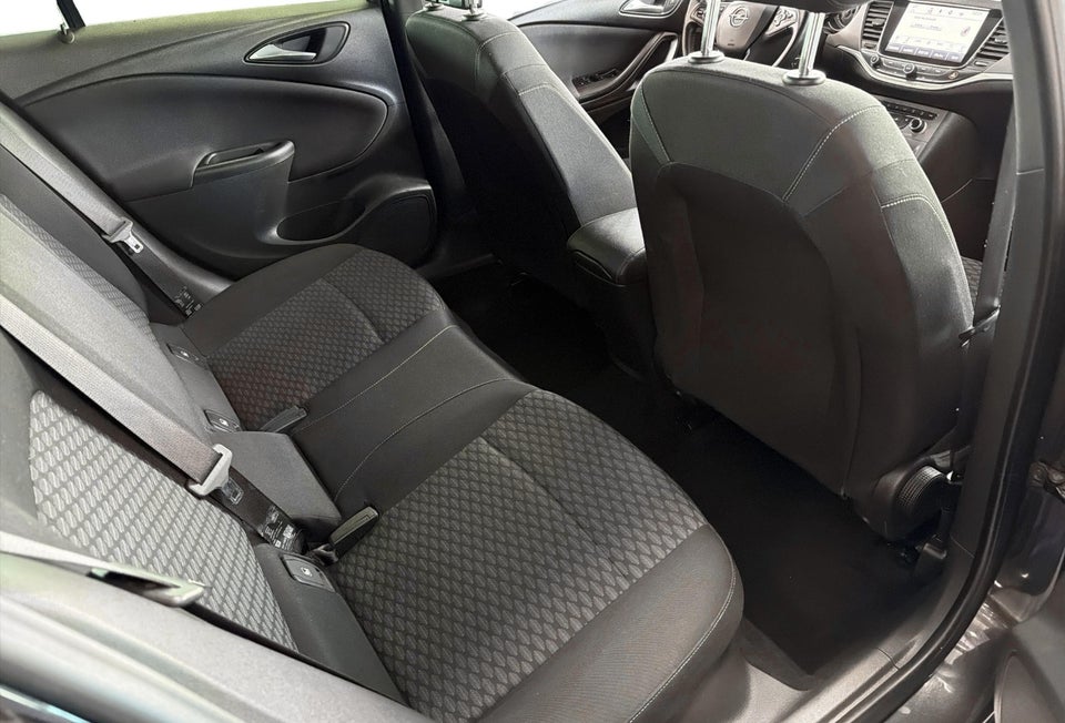 Opel Astra 1,6 CDTi 136 Enjoy Sports Tourer 5d