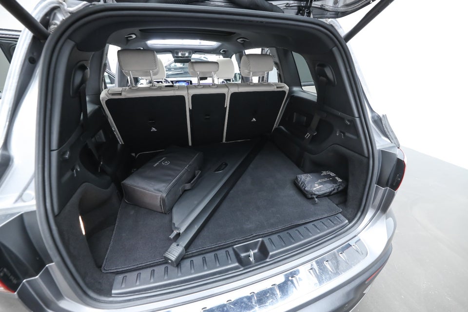 Mercedes EQB350 4Matic 7prs 5d