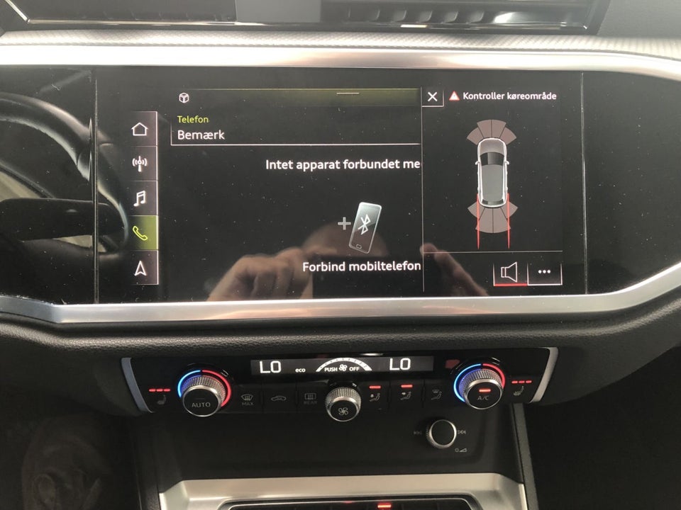 Audi Q3 45 TFSi e Attitude plus S-tr. 5d