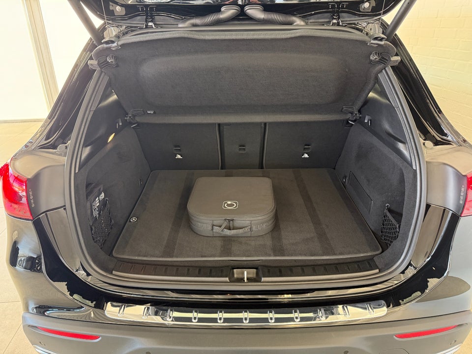 Mercedes EQA250 Progressive 5d