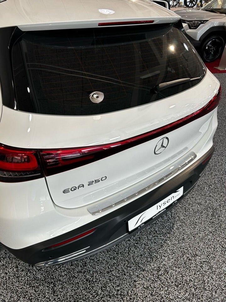 Mercedes EQA250 Progressive 5d