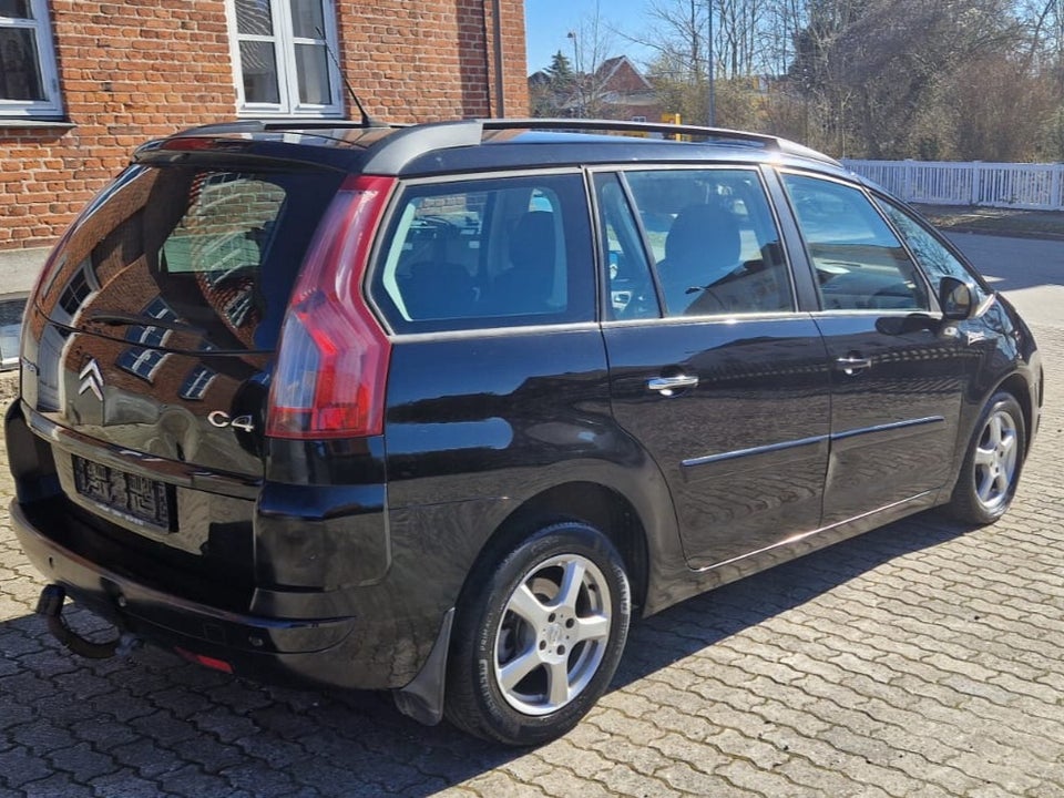 Citroën Grand C4 Picasso 2,0 HDi 136 Exclusive E6G 7prs 5d