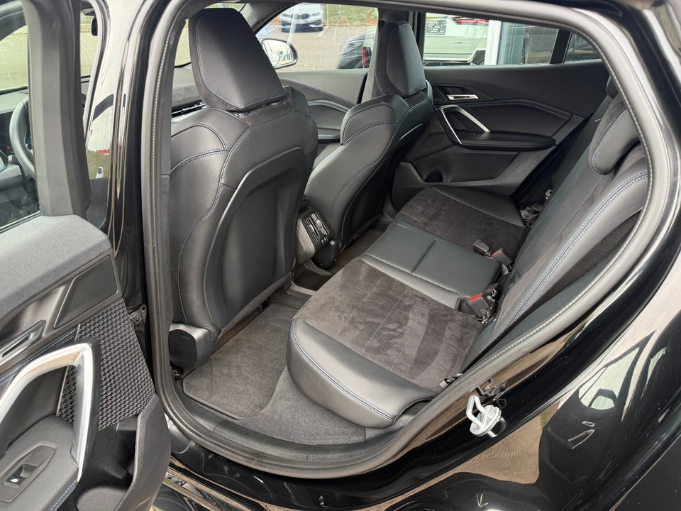 BMW iX2 eDrive20 M-Sport Premium 5d