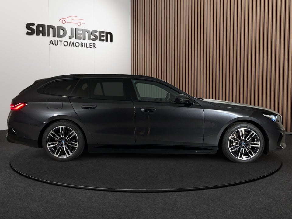 BMW i5 eDrive40 Touring M-Sport 5d