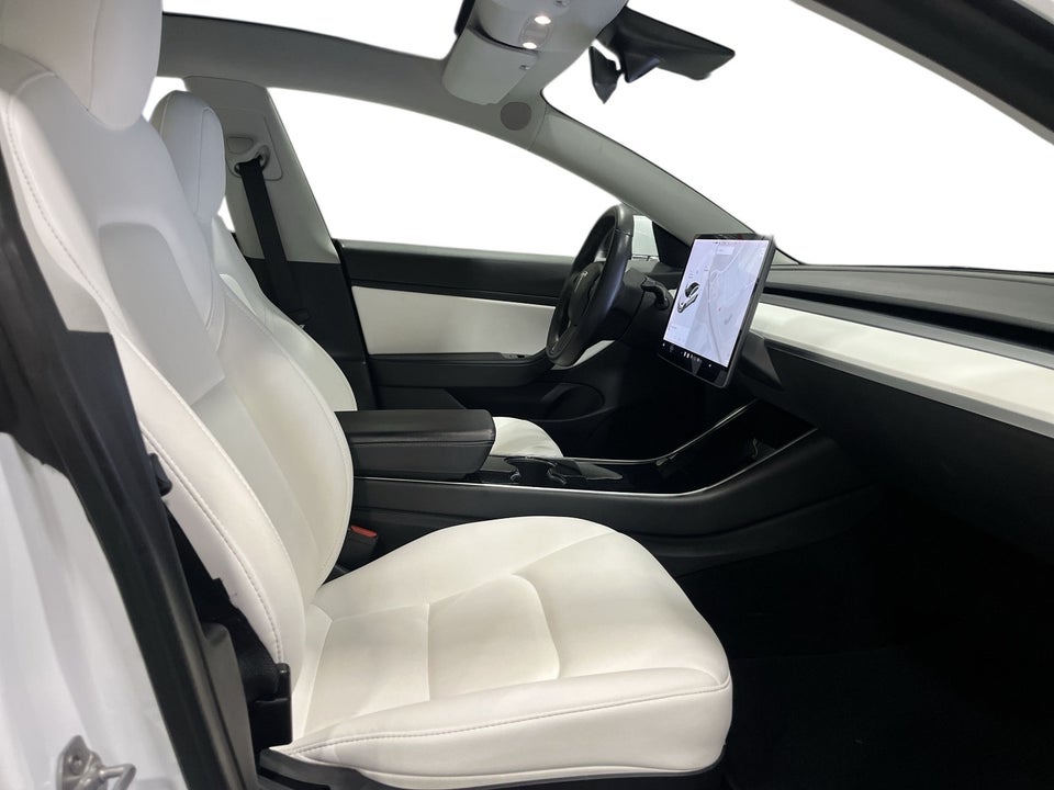 Tesla Model 3 Long Range AWD 4d