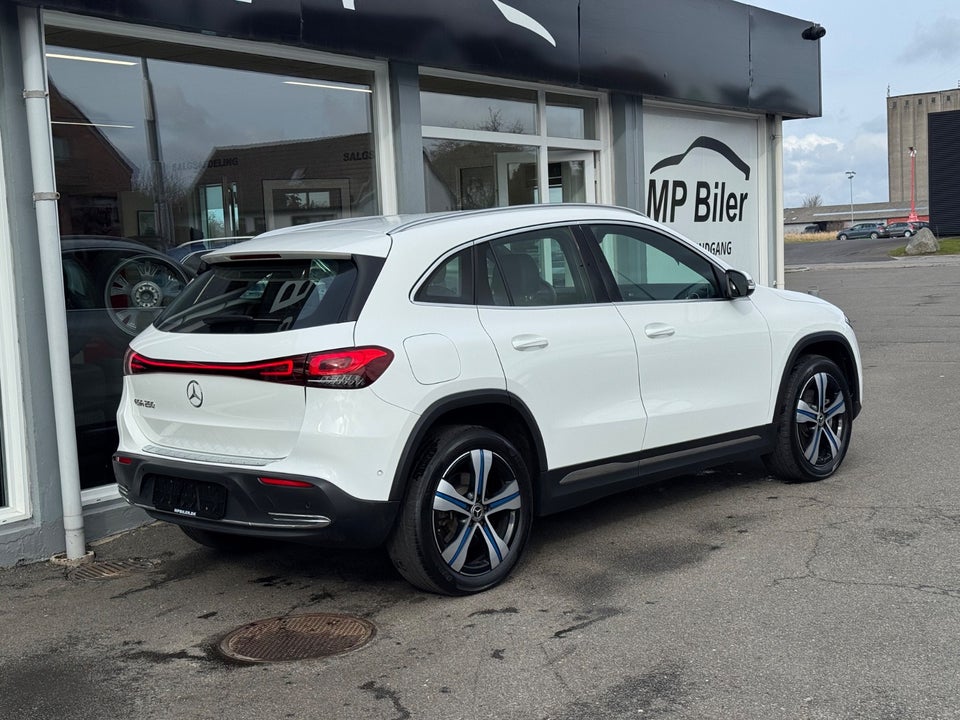 Mercedes EQA250 Progressive 5d