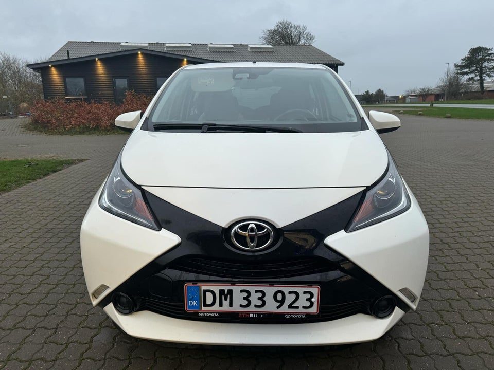 Toyota Aygo 1,0 VVT-i x-change x-shift 5d