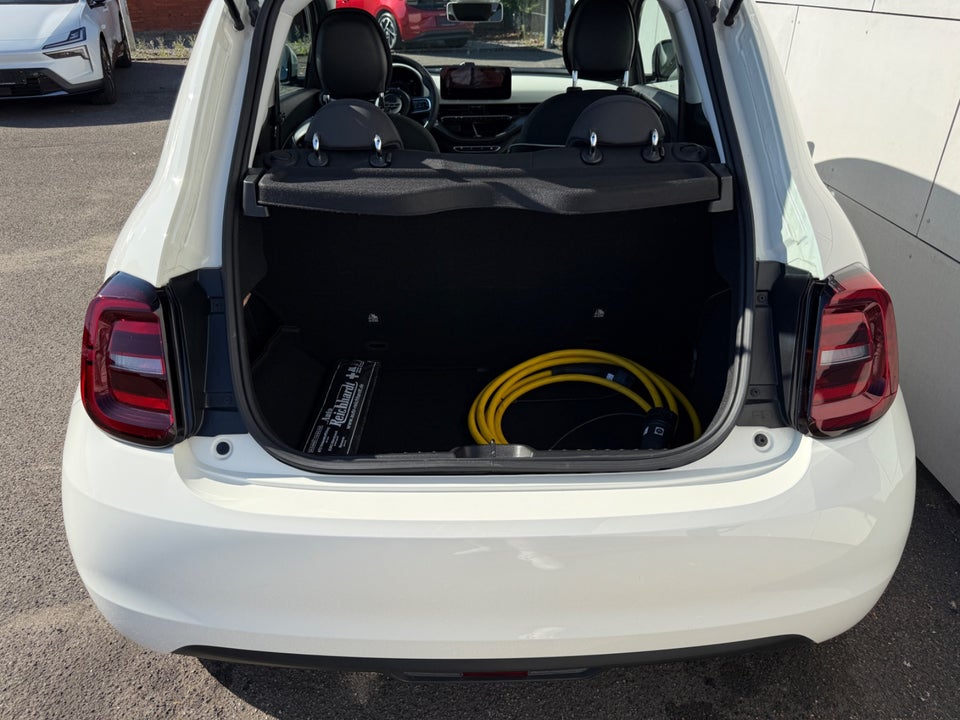 Fiat 500e 42 Icon 3d