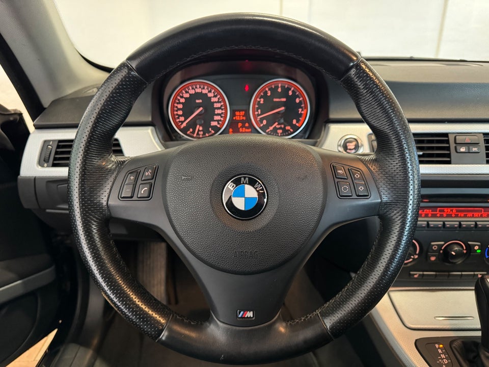 BMW 325i 3,0 Coupé Steptr. 2d