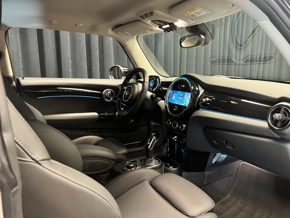 MINI Cooper SE Classic 3d