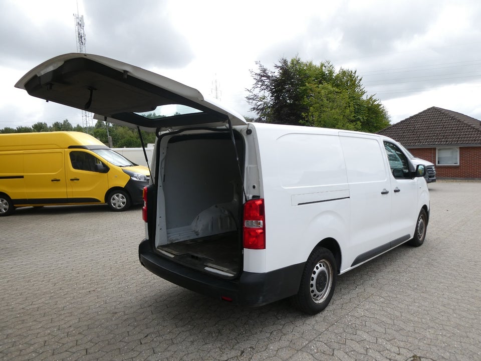 Toyota ProAce 2,0 D 120 Long Comfort 5d