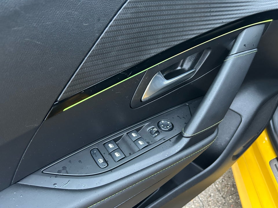 Peugeot e-208 50 GT Limited 5d