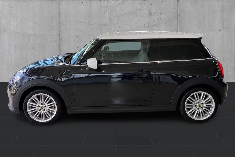 MINI Cooper SE Classic Trim 3d