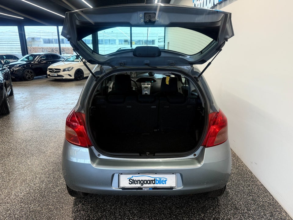 Toyota Yaris 1,3 Luna M/M 3d