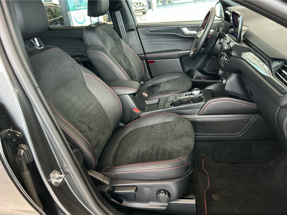 Ford Kuga 2,5 PHEV ST-Line X CVT 5d