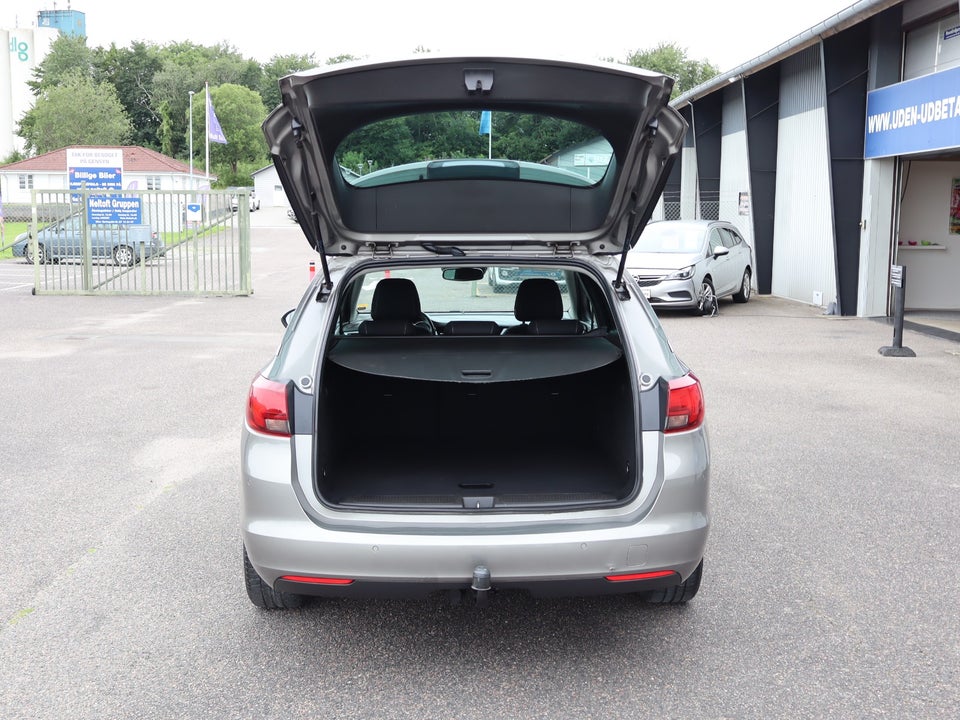 Opel Astra 1,6 CDTi 110 Business Sports Tourer 5d