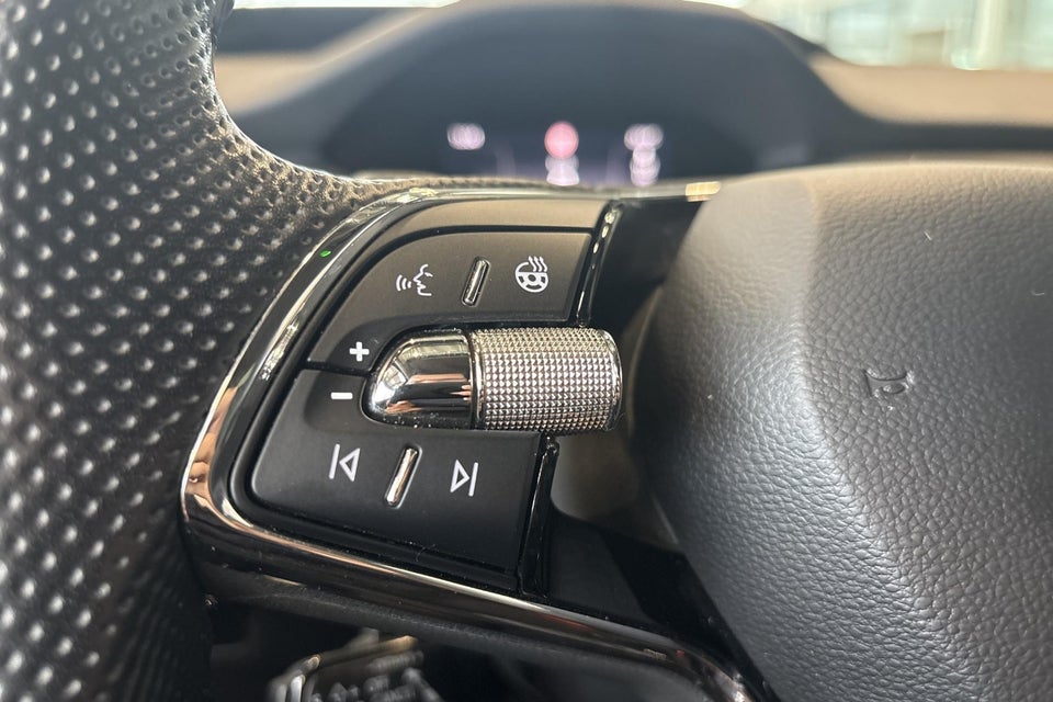 Skoda Enyaq 60 iV Suite 5d