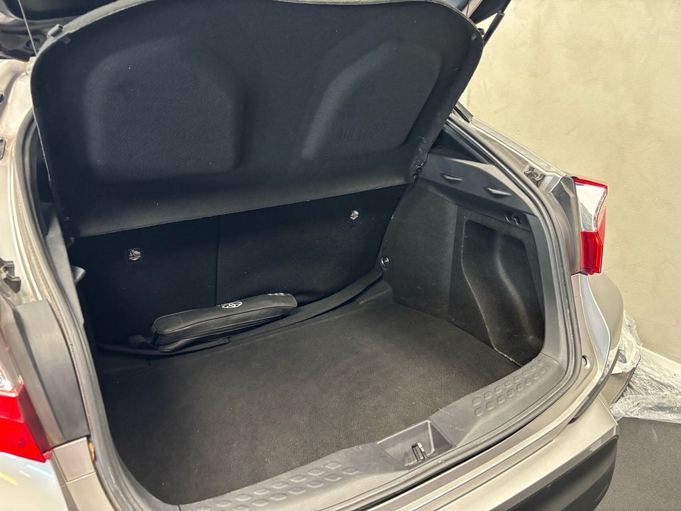 Toyota C-HR 1,8 Hybrid Selected CVT 5d