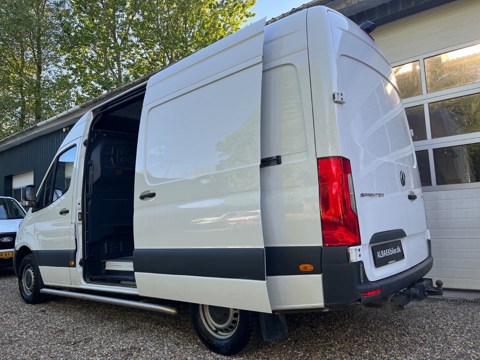 Mercedes Sprinter 317 2,0 CDi A2 Kassevogn aut. RWD