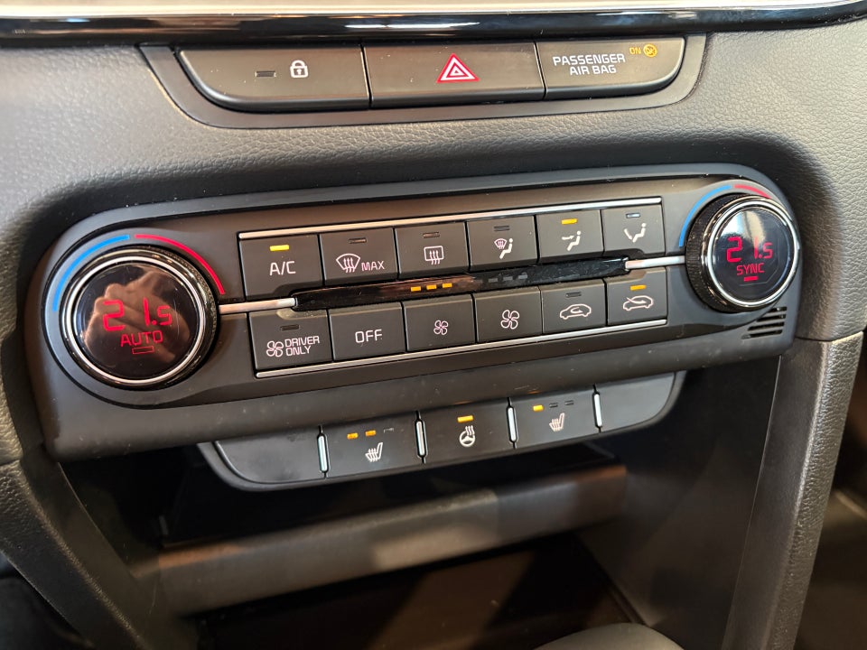 Kia XCeed 1,6 PHEV Prestige DCT 5d