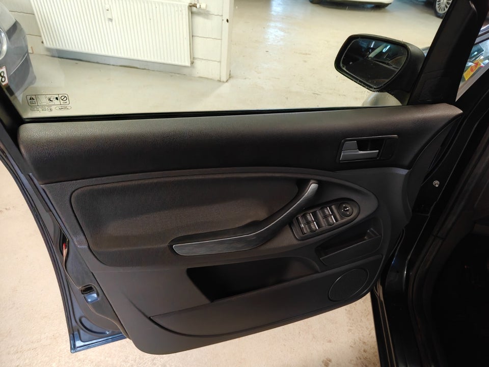 Ford C-MAX 1,6 TDCi 109 Trend 5d