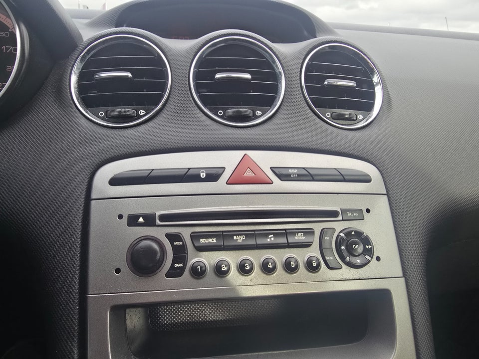 Peugeot 308 1,6 VTi 120 Access 5d