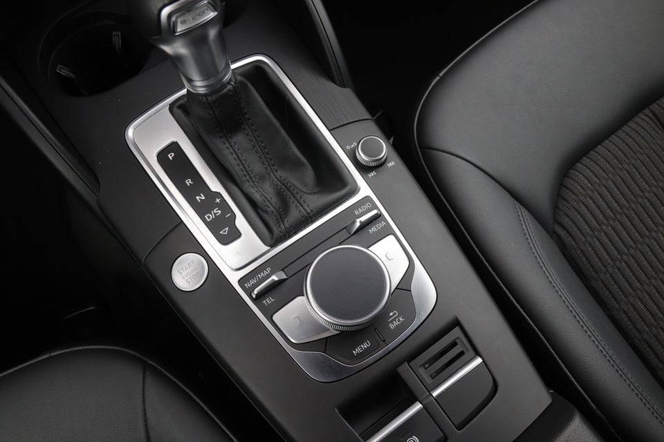 Audi A3 40 TFSi e Design Sportback S-tr. 5d