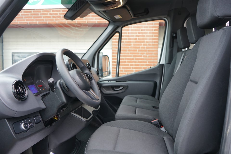 Mercedes Sprinter 317 2,0 CDi A3 Db.Kab aut. RWD 4d