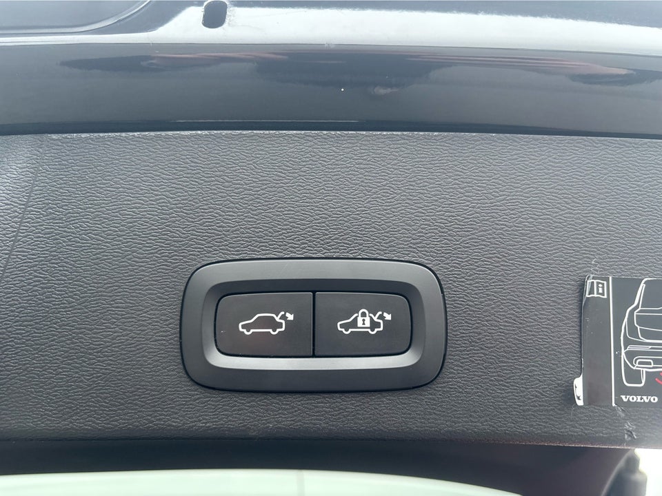 Volvo XC40 P6 ReCharge Ultimate 5d