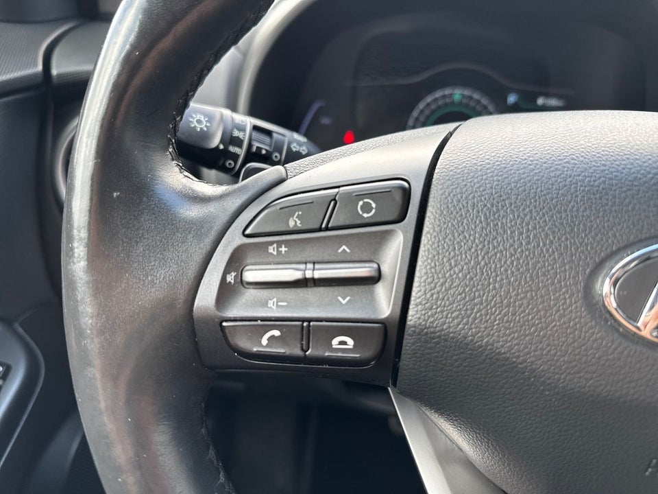 Hyundai Kona 64 EV Premium 5d