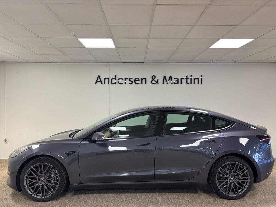 Tesla Model 3 Long Range AWD 4d