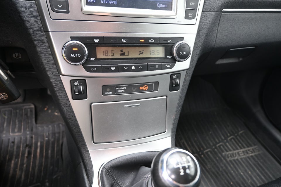 Toyota Avensis 2,0 D-4D T2 Touch stc. 5d