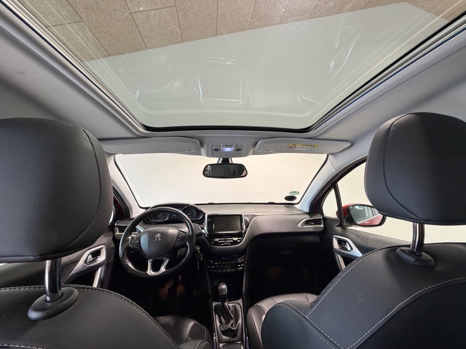 Peugeot 2008 1,5 BlueHDi 100 Prestige Sky 5d