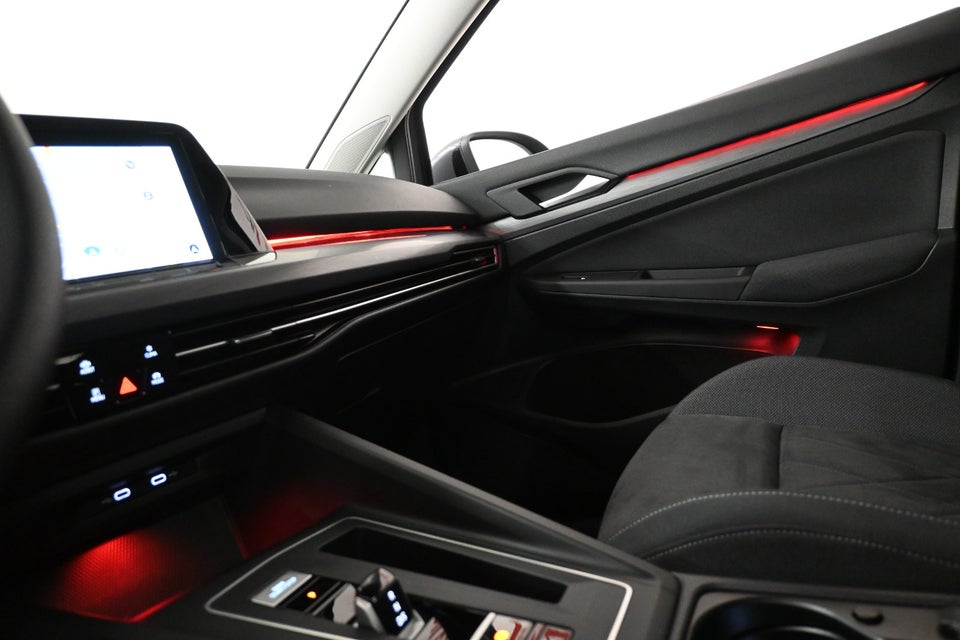 VW Golf VIII 1,4 eHybrid DSG 5d