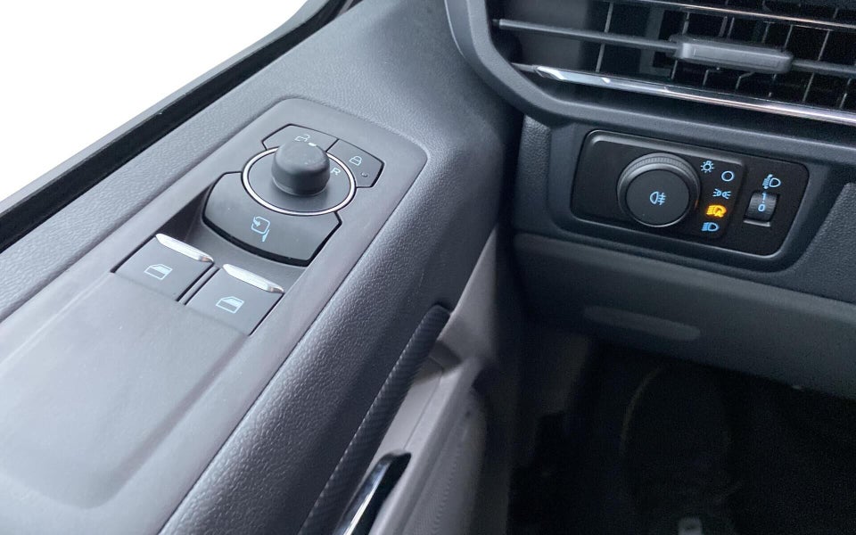 Ford E-Transit Custom 320S 64 Limited