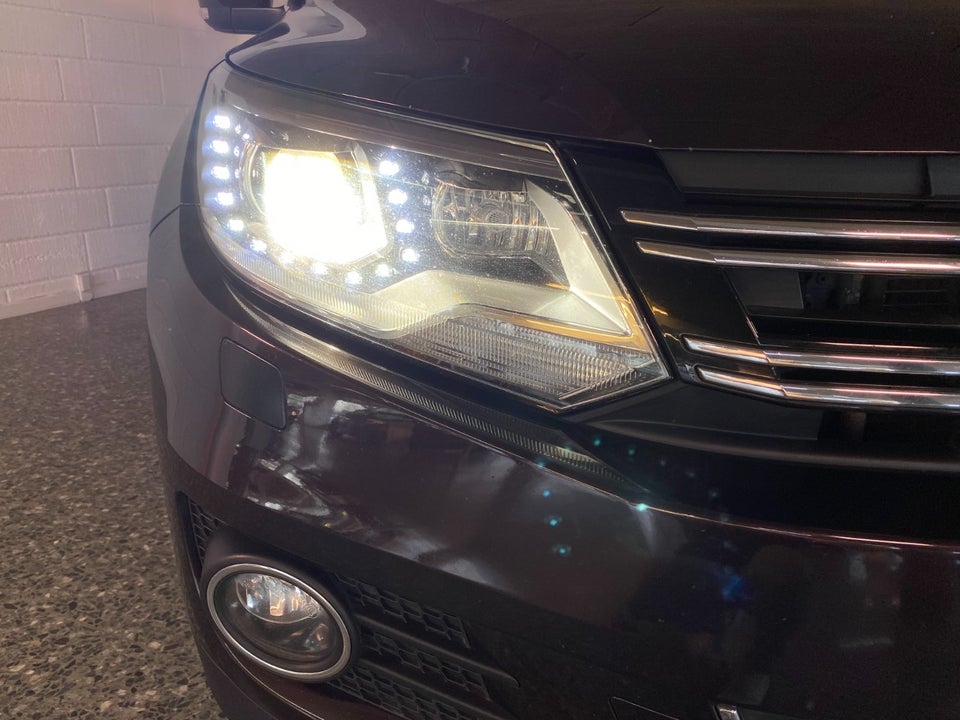 VW Tiguan 2,0 TDi 140 Sport & Style DSG 4Motion 5d