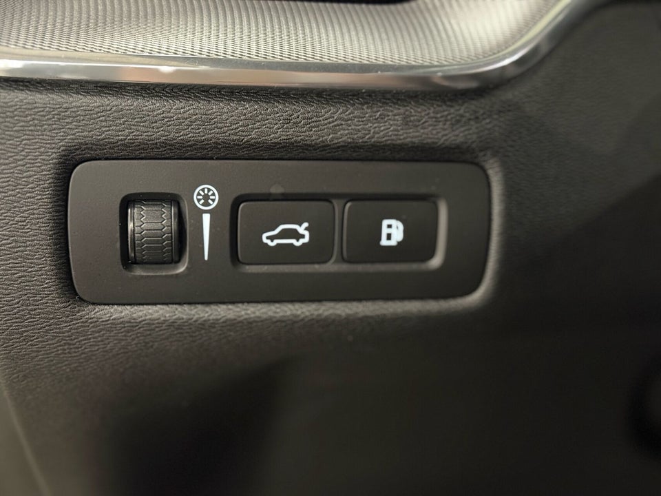 Volvo XC60 2,0 T8 390 R-Design aut. AWD 5d