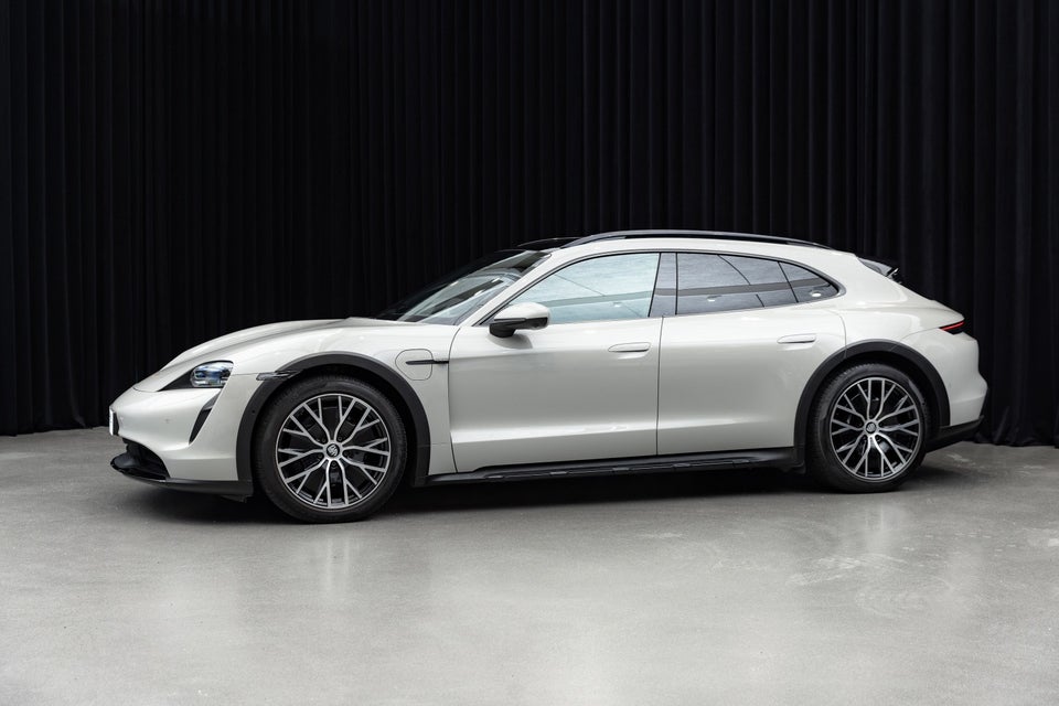 Porsche Taycan 4 Performance+ Cross Turismo 5d