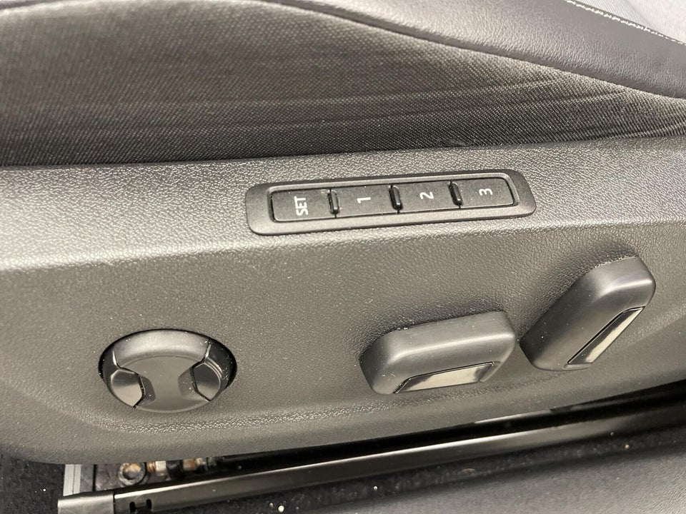 Skoda Enyaq 80 iV Loft 5d