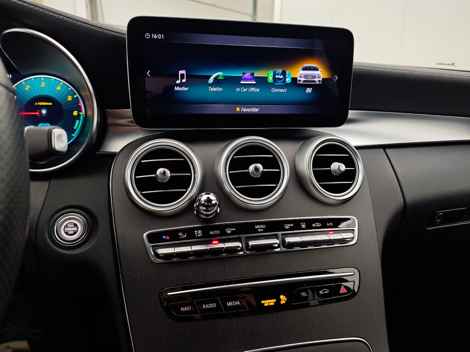 Mercedes C300 de 2,0 AMG Line Night Edition stc. aut. 5d