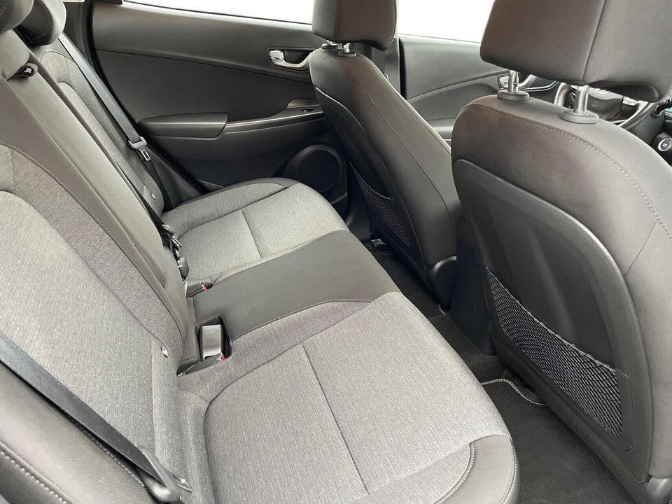 Hyundai Kona 39 EV Select 5d