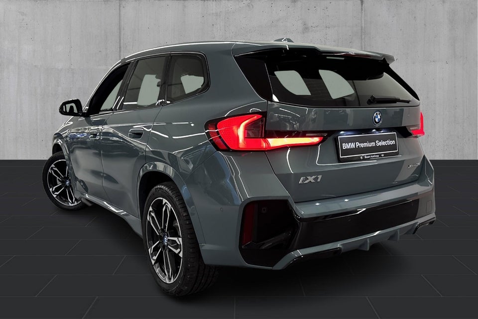 BMW iX1 xDrive30 M-Sport 5d