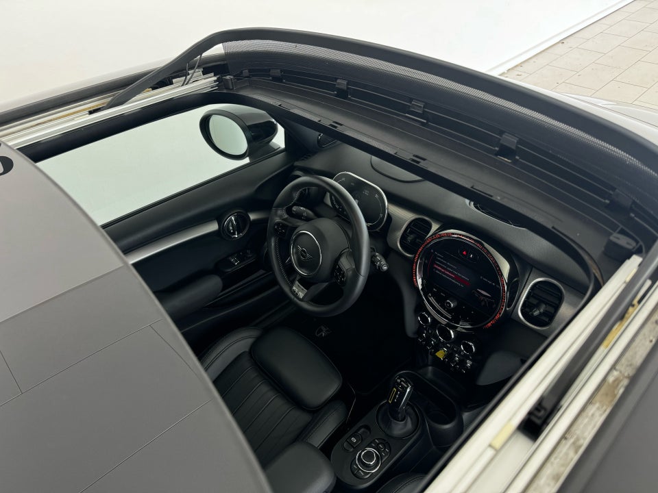 MINI Cooper SE Maximise 3d