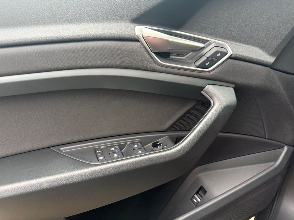 Audi e-tron 50 quattro 5d