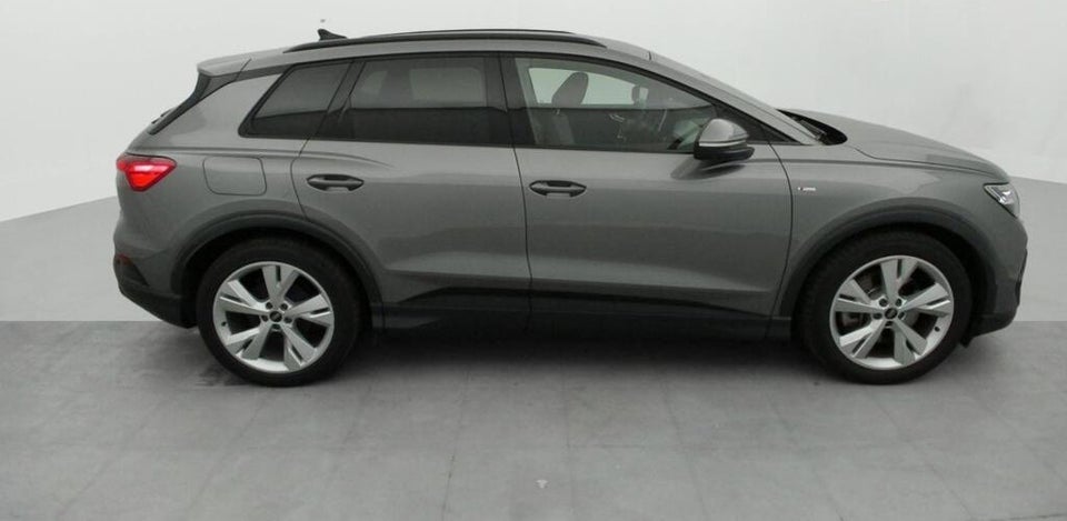 Audi Q4 e-tron 45 S-line 5d